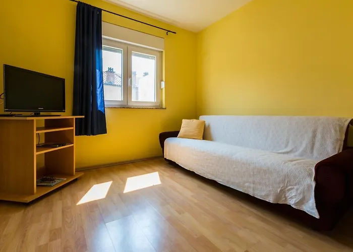 With A Parking Space - 13572 아파트